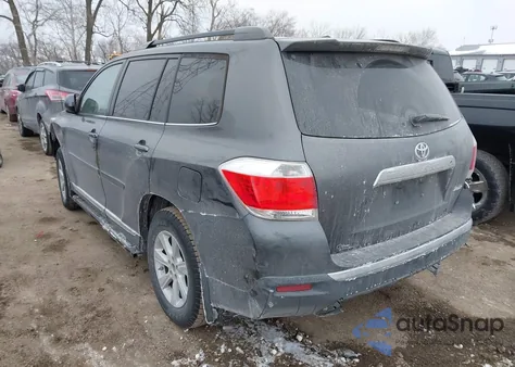 2012 Toyota Highlander Se V6 z USA, uszkodzony, nr VIN 5TDBK3EH7CS123699